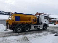 Falköping tallerkenspreder for tørt materiale på lastebil