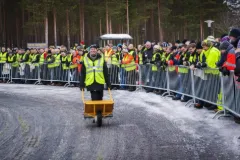 Mann i kjeledress triller en Falköping K-60